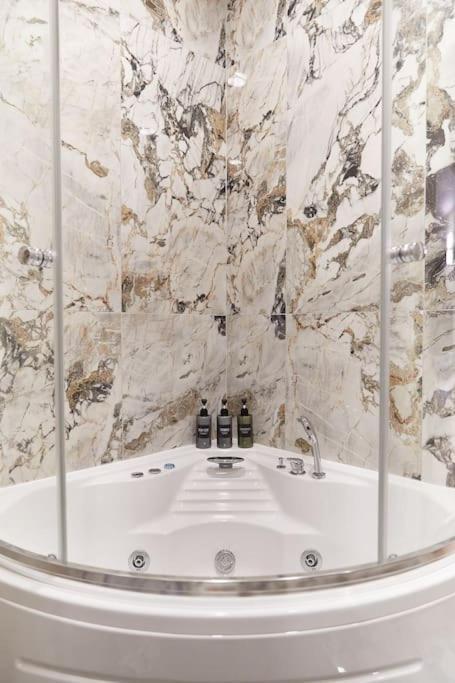 Elegant Apartment Milan Bagian luar foto